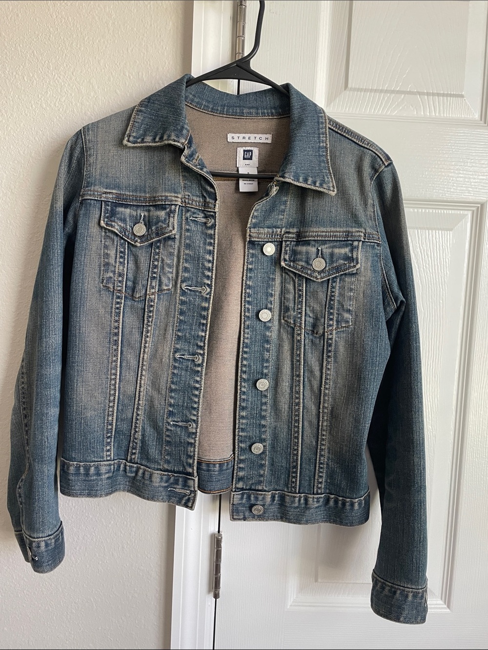 GAP Vintage Women's Faded Blue Stretch Denim Jacket